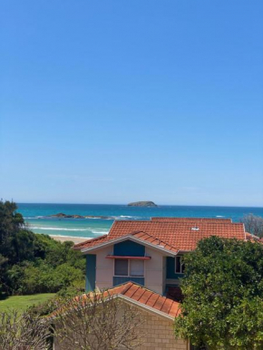 Casa Tropicana Villa with Ocean Views - Steps from Beach Surfs Up!, Sapphire Beach